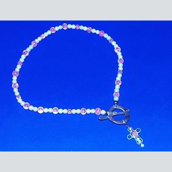 Hand beaded Pink Crystal Lariat Cross Necklace - Picture 4 of 4
